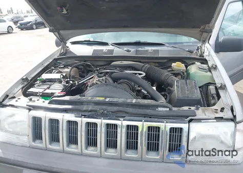 1994 Jeep Grand Cherokee Laredo from USA, damaged, VIN 1J4GZ58YXRC325868